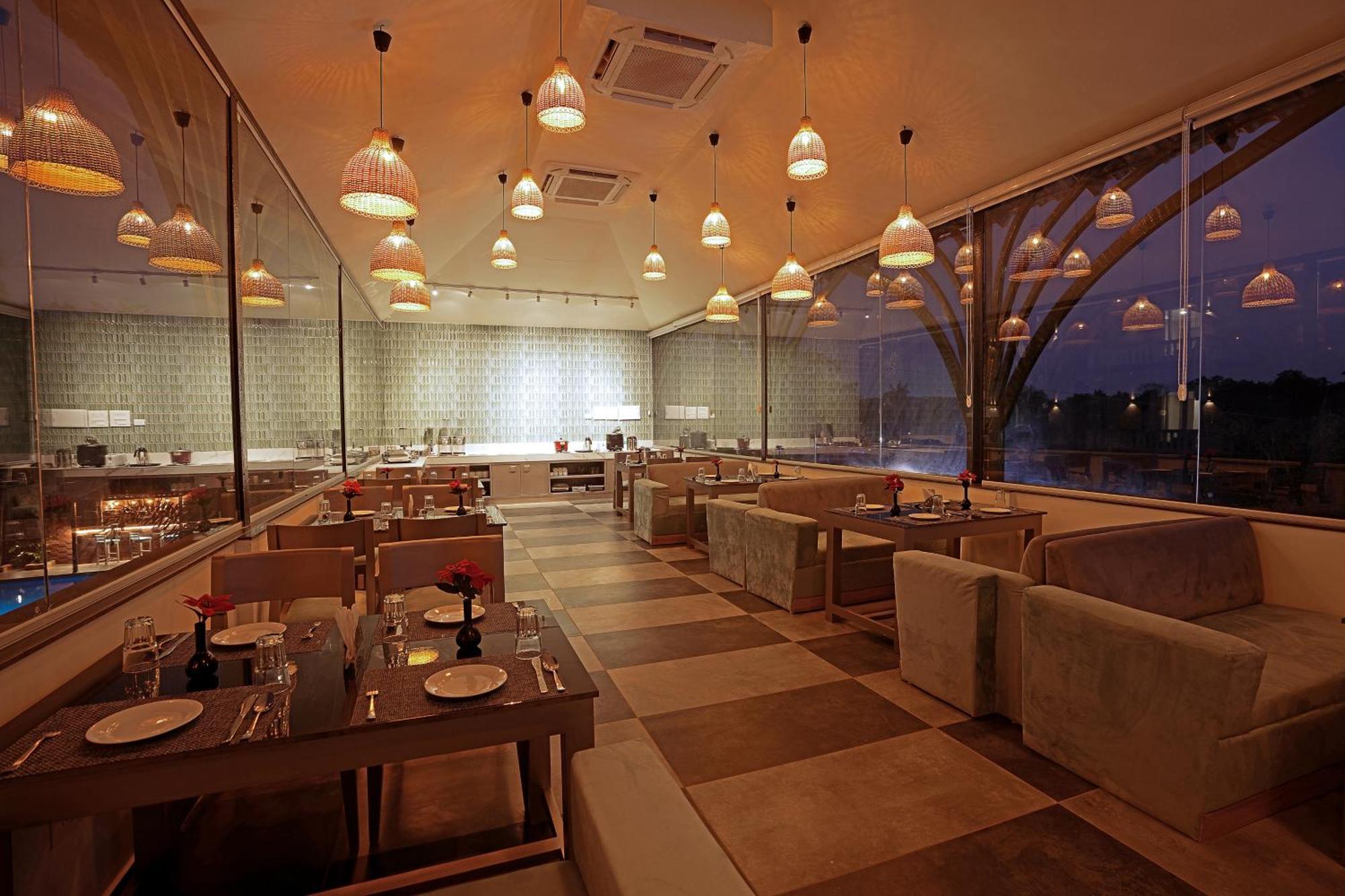 Grand Continent Anjuna A Sarovar Portico Affiliate Hotel Near Anjuna And Vagator Beach Ngoại thất bức ảnh