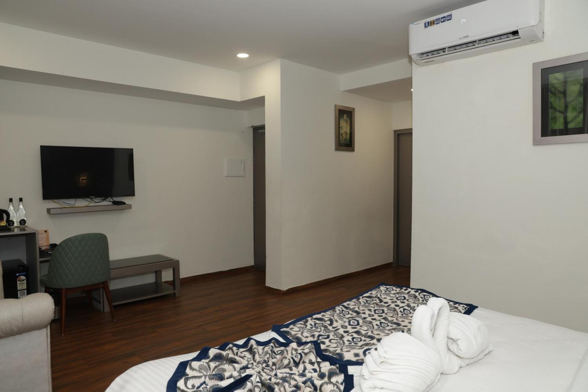 Grand Continent Anjuna A Sarovar Portico Affiliate Hotel Near Anjuna And Vagator Beach Ngoại thất bức ảnh